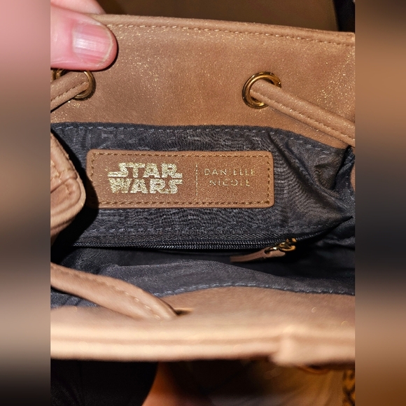 Danielle Nicole x Star Wars The Mandalorian The Child Grogu Backpack - Picture 7 of 7